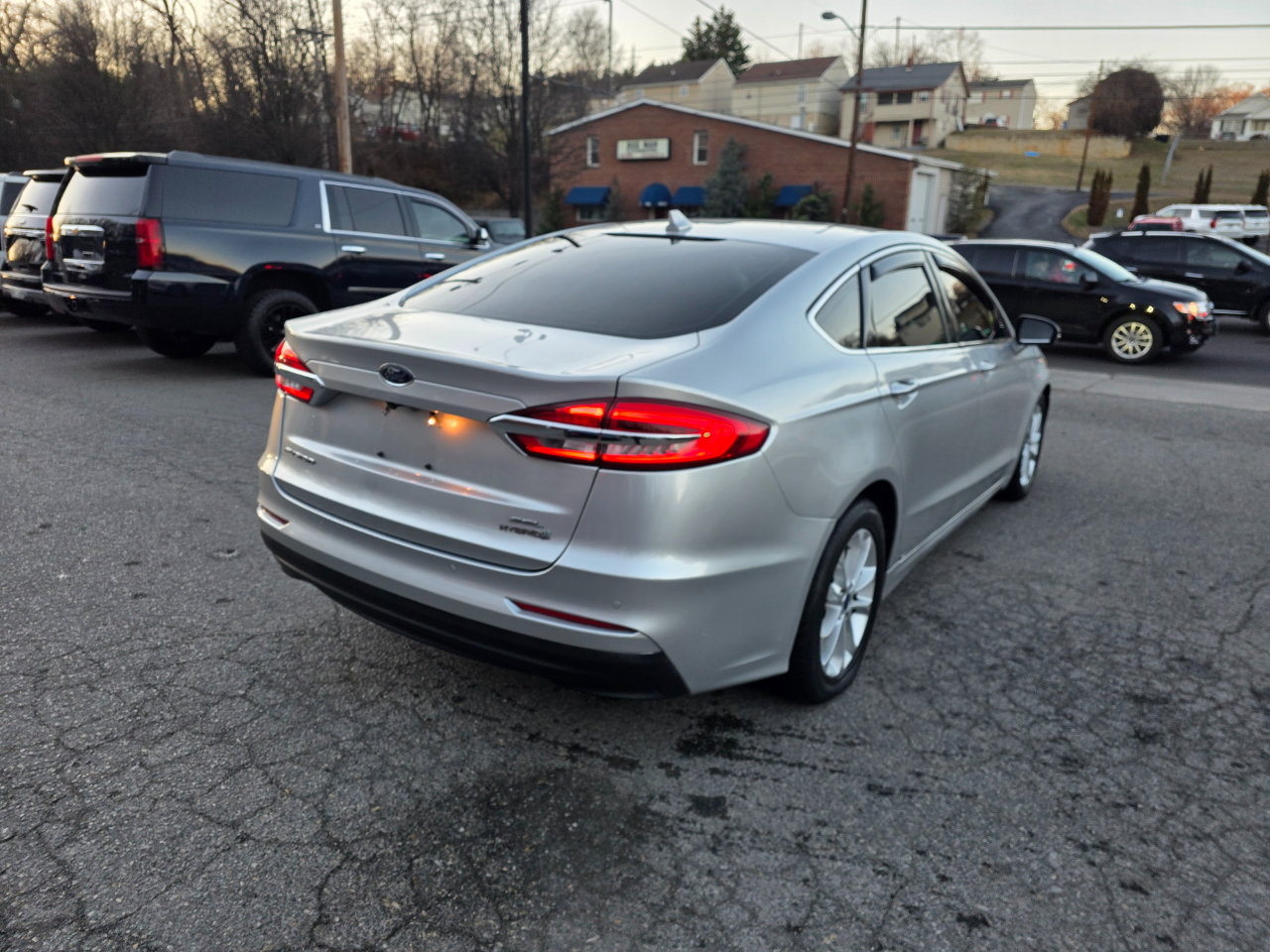 Used 2019 Ford Fusion SEL image 5