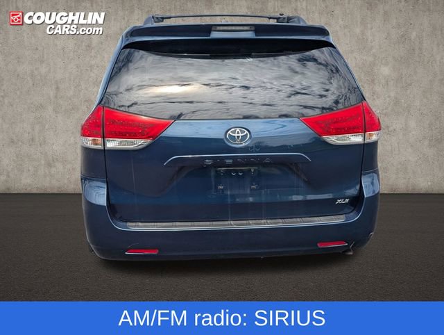 Used 2011 Toyota Sienna XLE w/ Entertainment Pkg FWD image 7