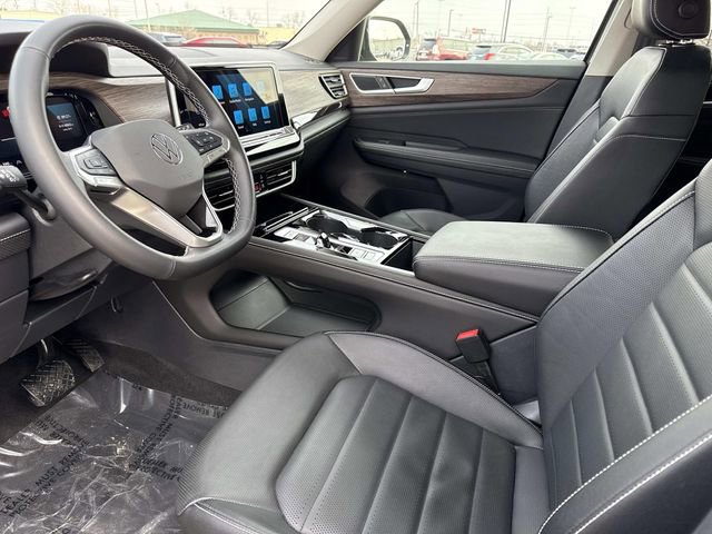 Certified 2025 Volkswagen Atlas SEL image 12