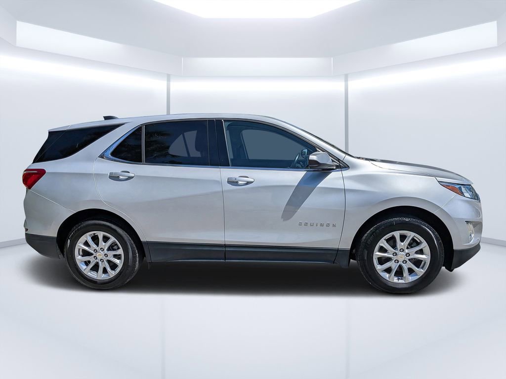 Used 2020 Chevrolet Equinox LT image 2