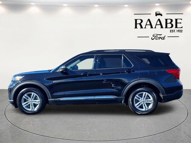 Used 2024 Ford Explorer XLT w/ Equipment Group 202A AWD/4WD image 4