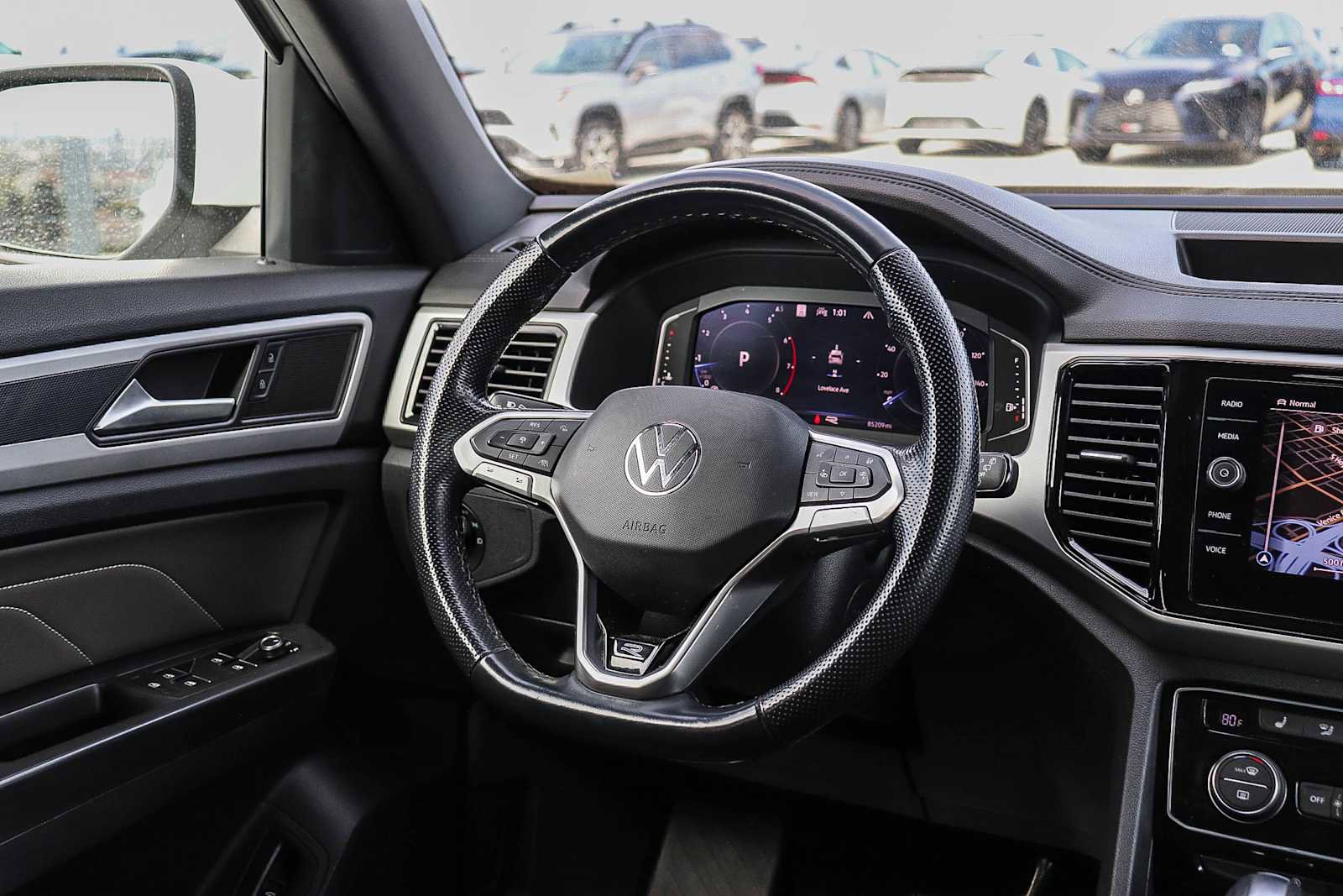 Used 2022 Volkswagen Atlas Cross Sport SEL R-Line image 16