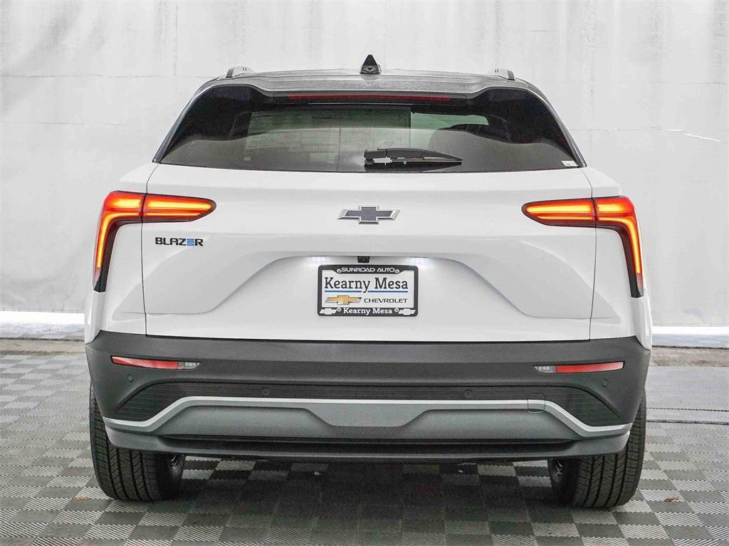 New 2026 Chevrolet Blazer EV LT w/ Midnight/Sport Edition FWD image 7
