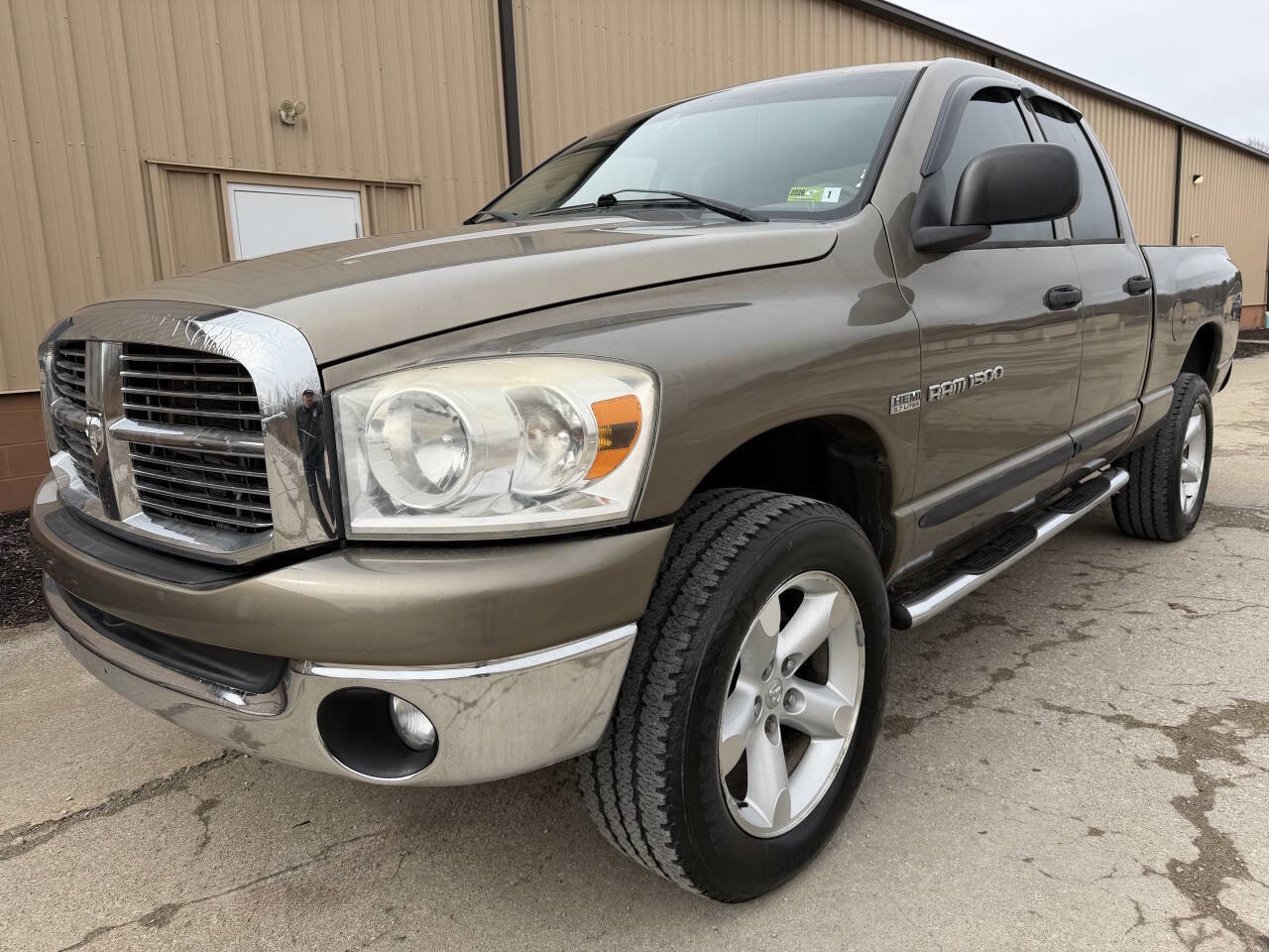Used 2007 Dodge Ram 1500 Truck SLT image 1
