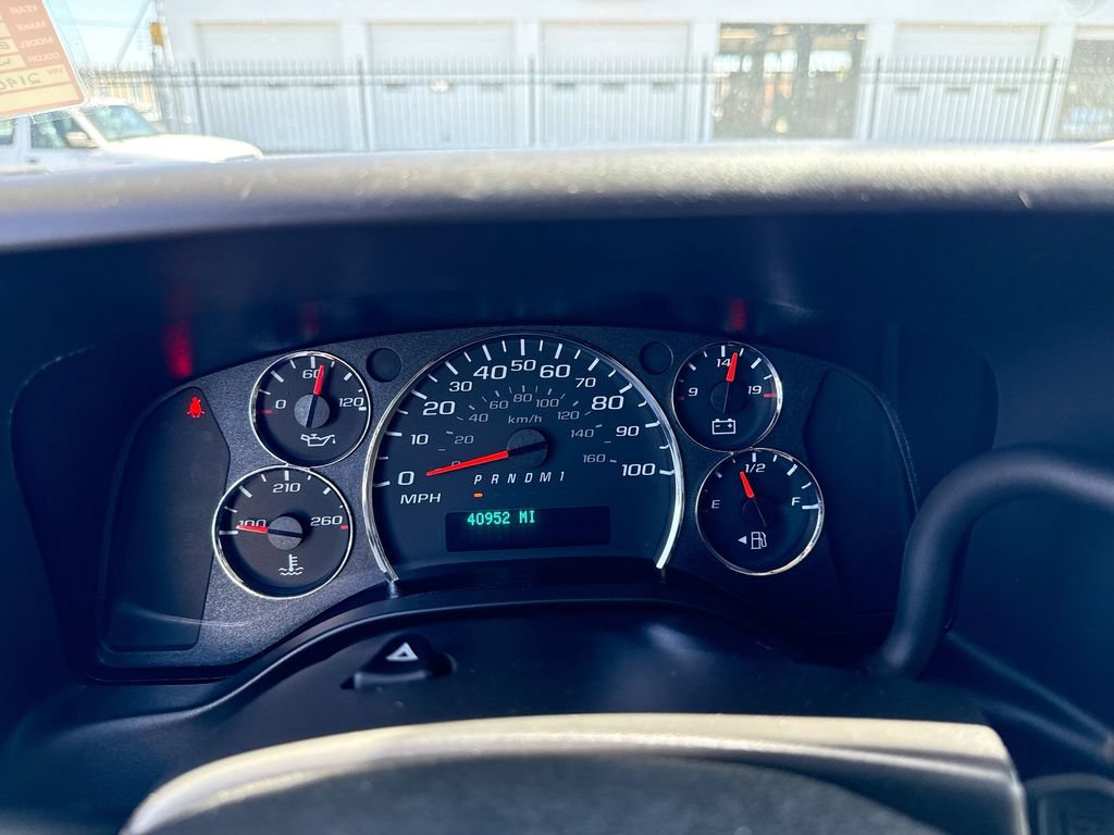 Used 2025 Chevrolet Express 2500 Extended w/ Driver Convenience Package RWD image 13