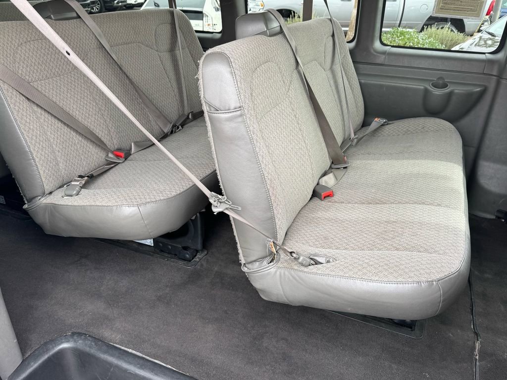 Used 2024 Chevrolet Express 3500 LT w/ LT Preferred Equipment Group RWD image 17