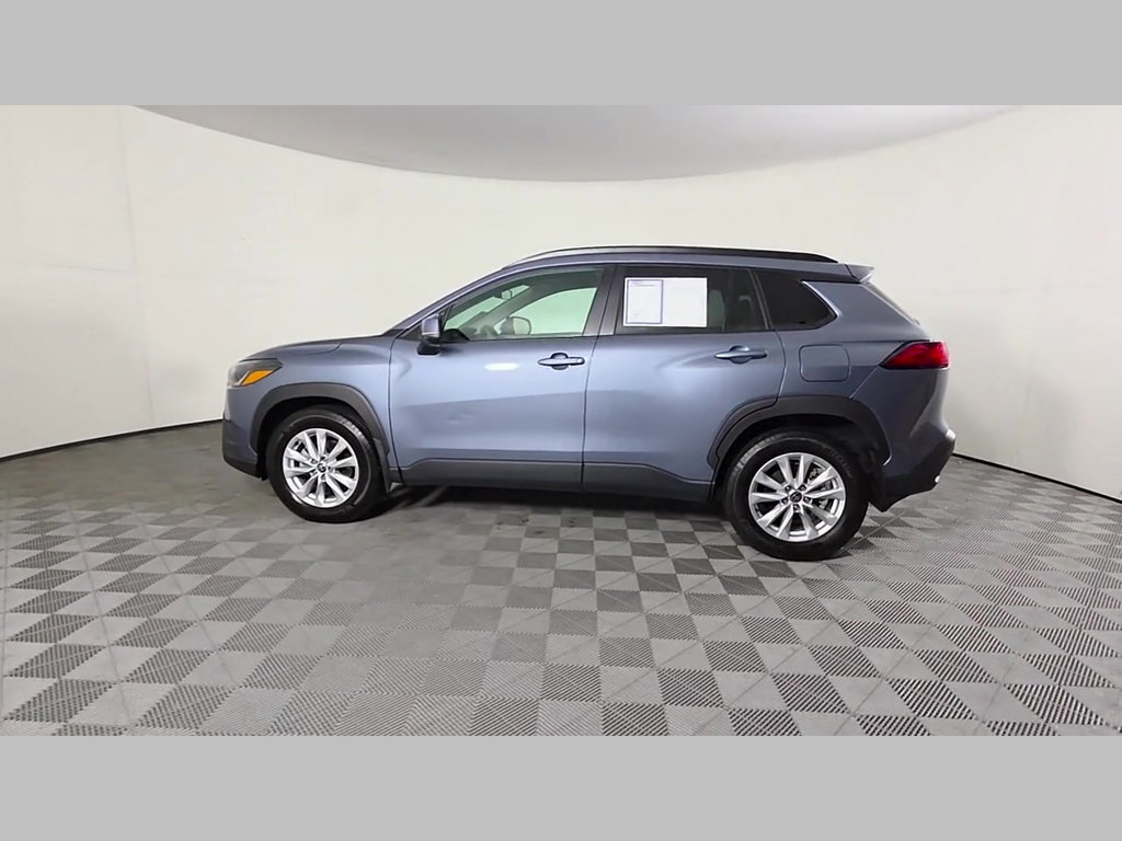 Used 2023 Toyota Corolla Cross LE FWD image 46