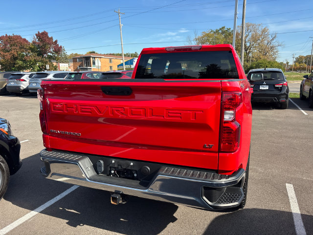 Used 2023 Chevrolet Silverado 1500 LT AWD/4WD image 26