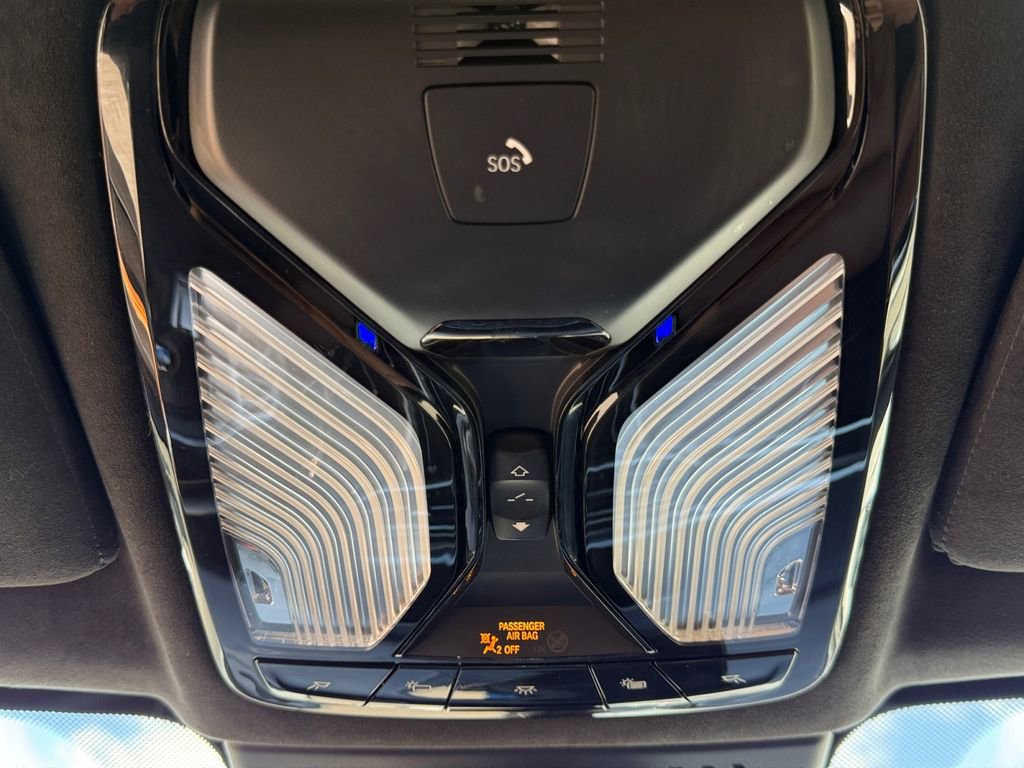 Used 2022 BMW X7 xDrive40i w/ M Sport Package image 20