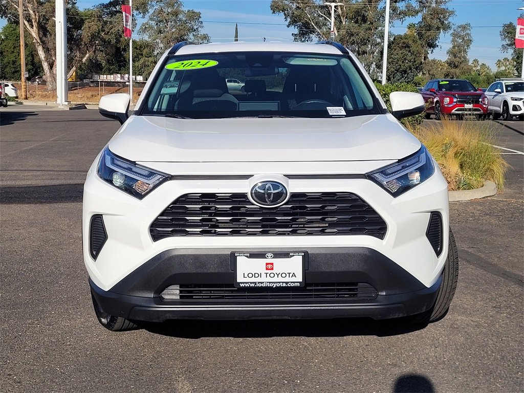 Used 2024 Toyota RAV4 XLE image 2