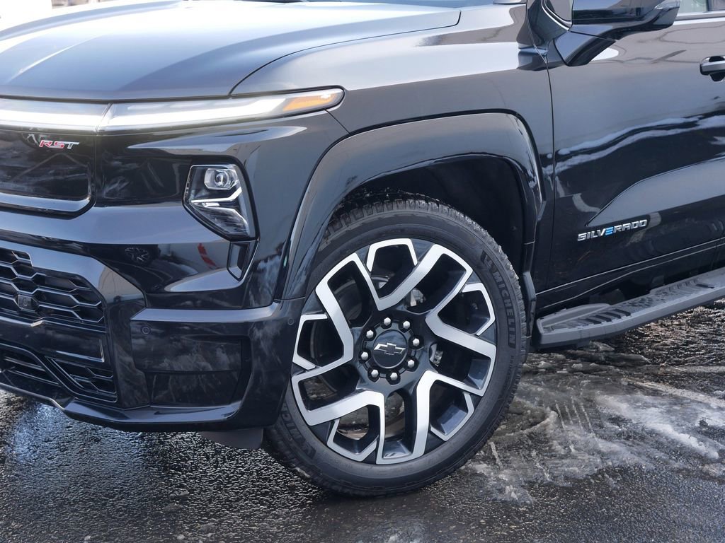 Used 2024 Chevrolet Silverado EV RST image 27