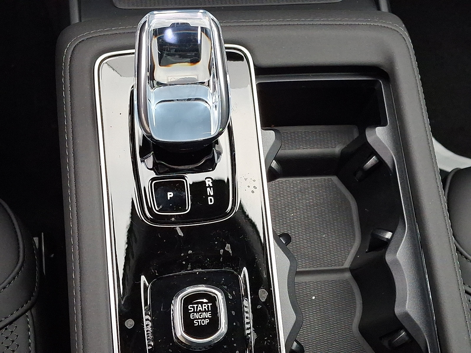 New 2026 Volvo XC90 T8 Plus w/ Protection Package Premier image 10