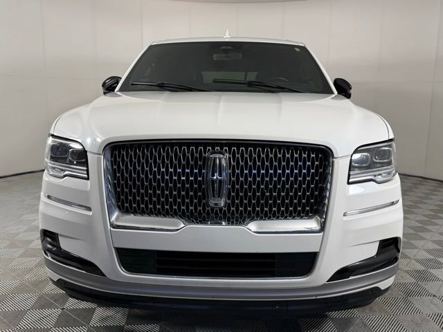 Used 2023 Lincoln Navigator Reserve image 12
