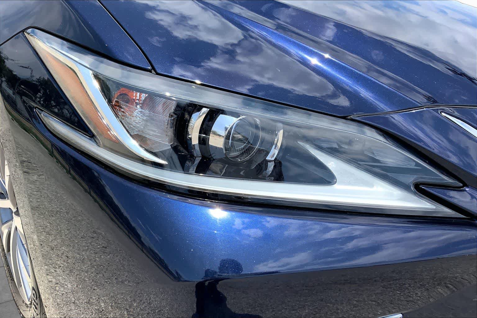 Used 2019 Lexus ES 350 w/ Accessory Package 2 FWD image 27