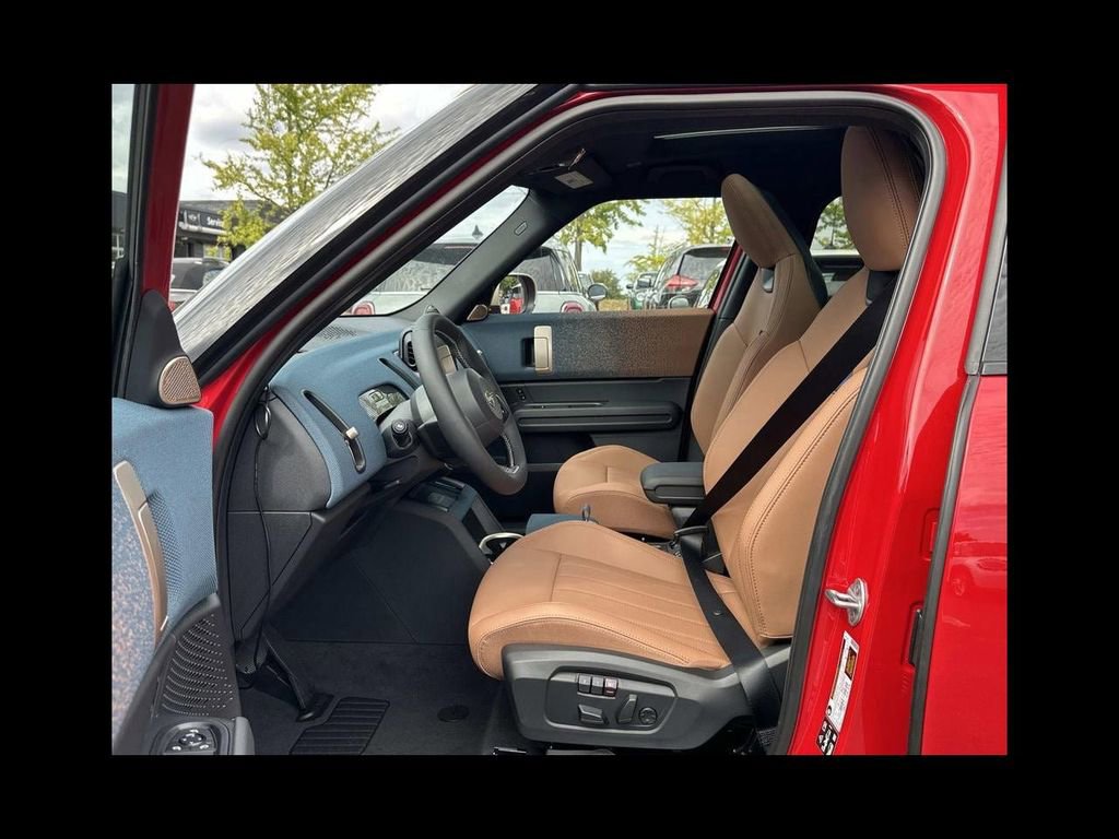 Used 2026 MINI Cooper Countryman S w/ Comfort Package Max image 47