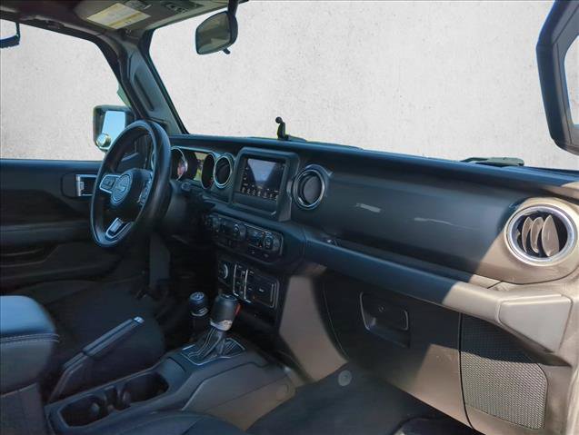 Used 2019 Jeep Wrangler Unlimited Sahara AWD/4WD image 30
