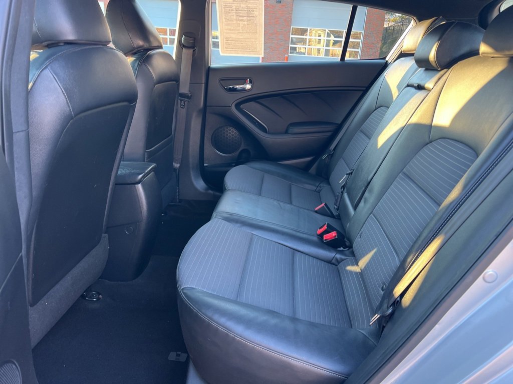 Used 2016 Kia Forte SX image 24