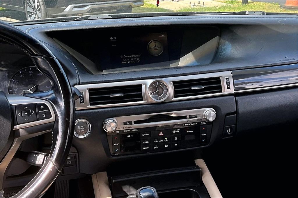 Used 2016 Lexus GS 200t image 9