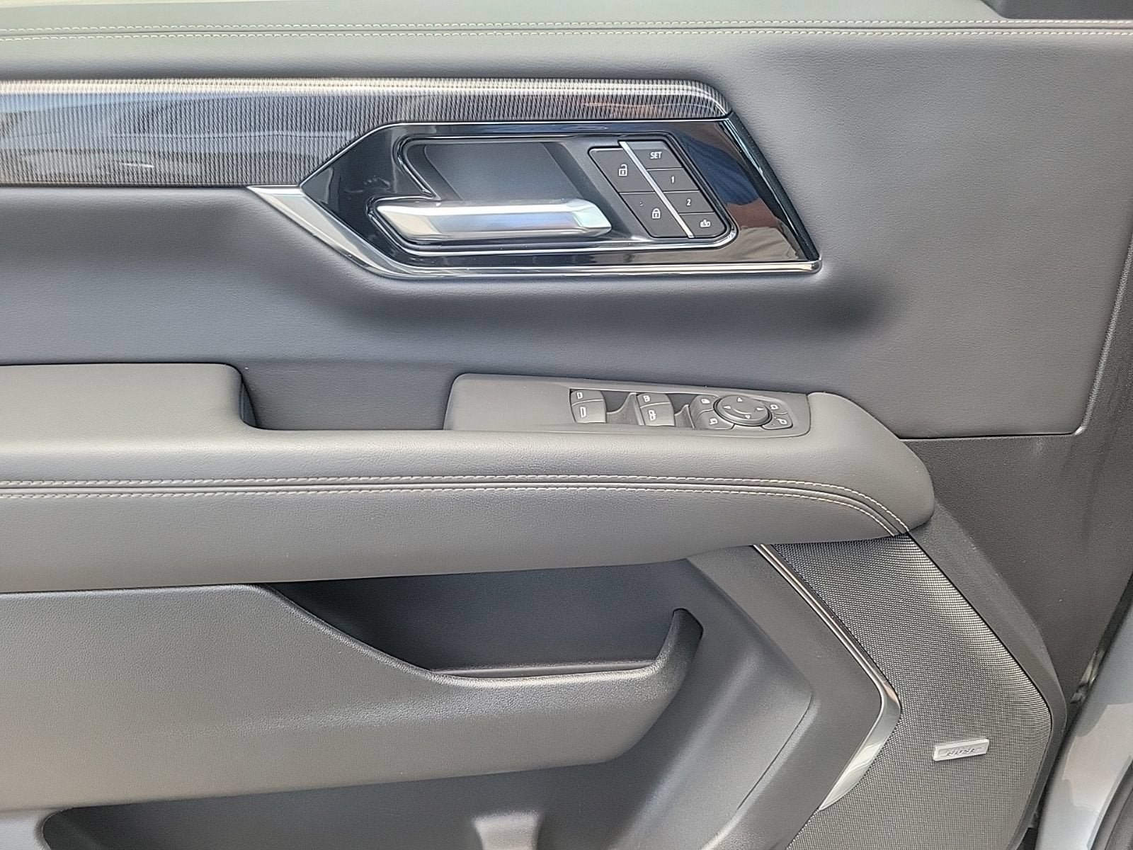 New 2026 GMC Yukon XL Elevation w/ Elevation Premium Package RWD image 17