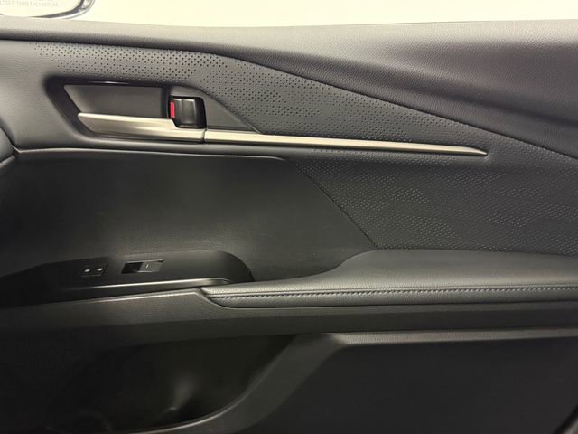 Used 2025 Toyota Camry XSE FWD image 25