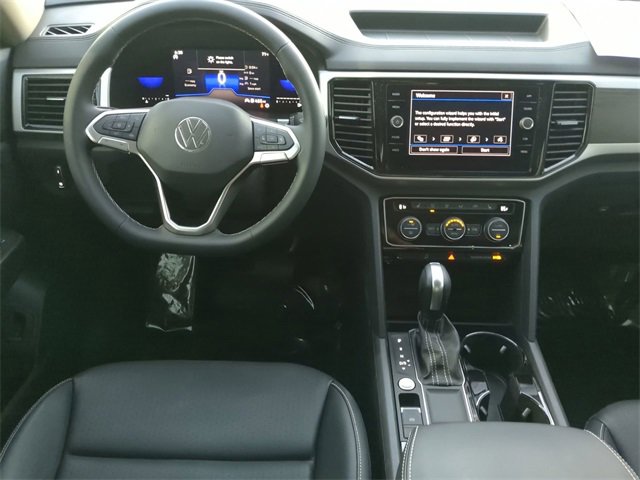 Certified 2022 Volkswagen Atlas SE w/ Panoramic Sunroof Package image 14