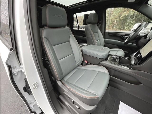New 2026 GMC Yukon AT4 w/ AT4 Premium Plus Package image 29