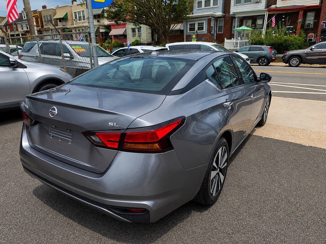 Used 2019 Nissan Altima 2.5 SL FWD image 3