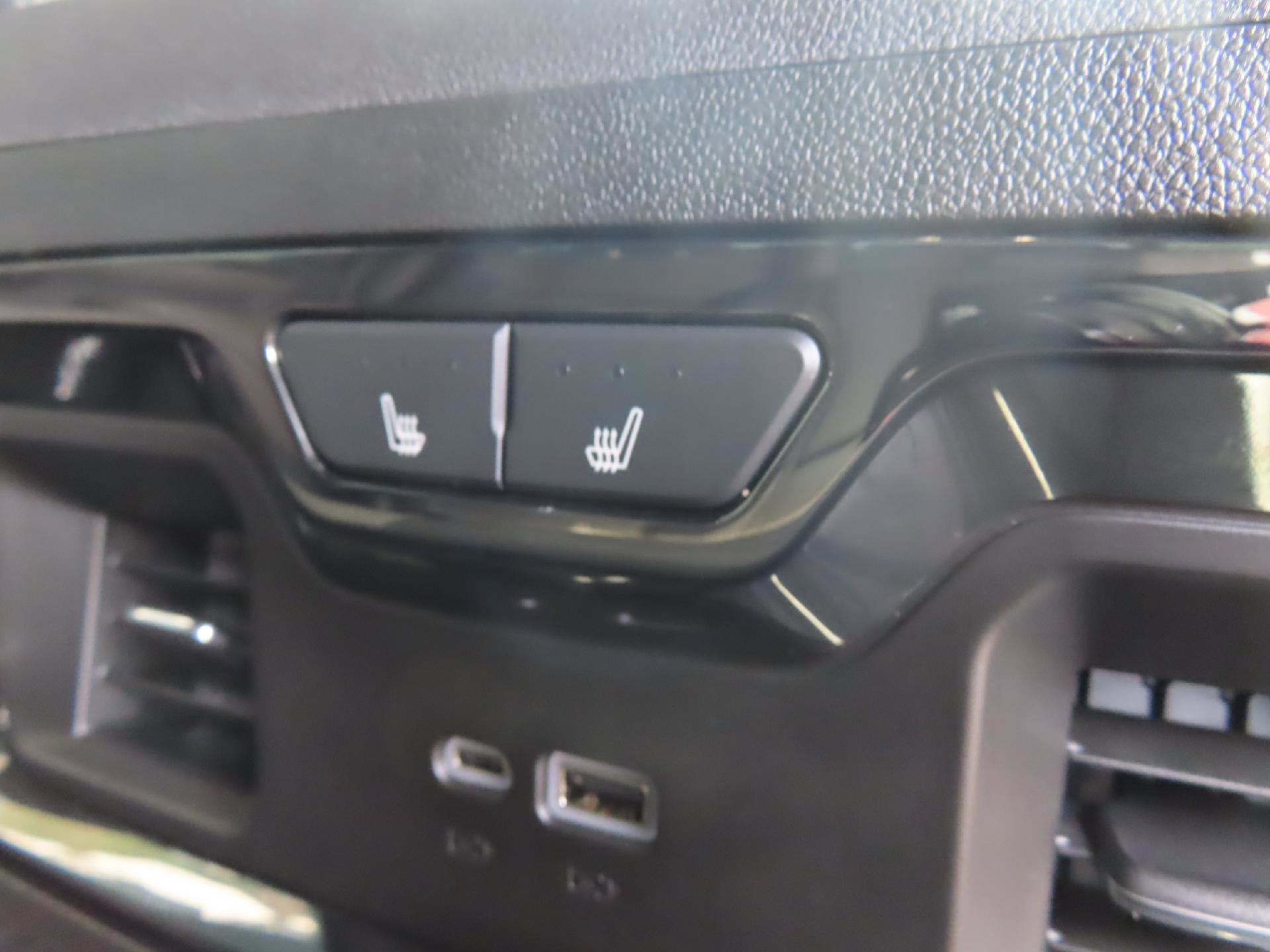 Used 2024 Chevrolet Silverado 2500 ZR2 w/ Technology Package AWD/4WD image 45