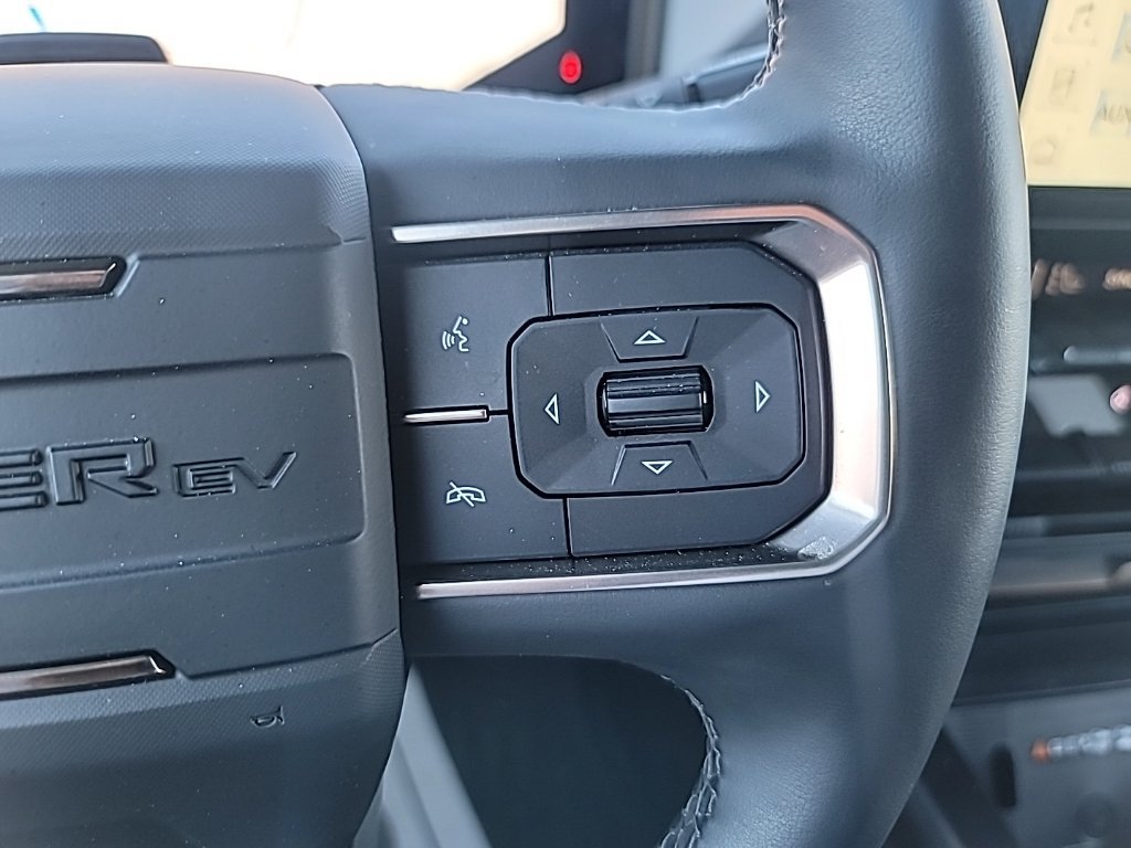 Used 2025 GMC Hummer EV 2X w/ LPO, Dark Essentials Package AWD/4WD image 28
