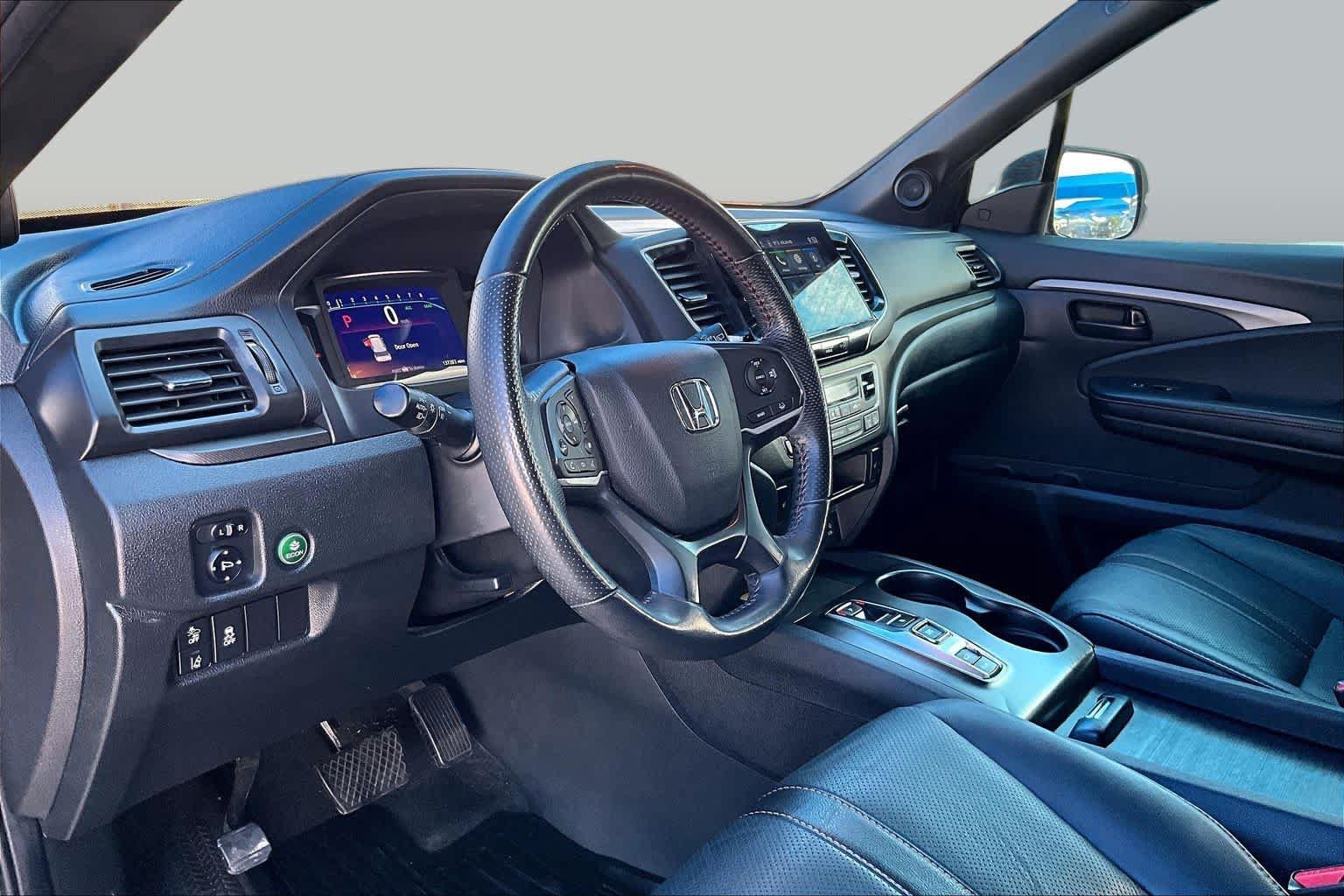 Used 2022 Honda Pilot TrailSport image 17