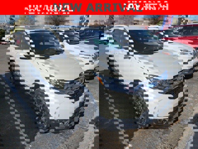 Used 2018 Honda CR-V Touring image 2