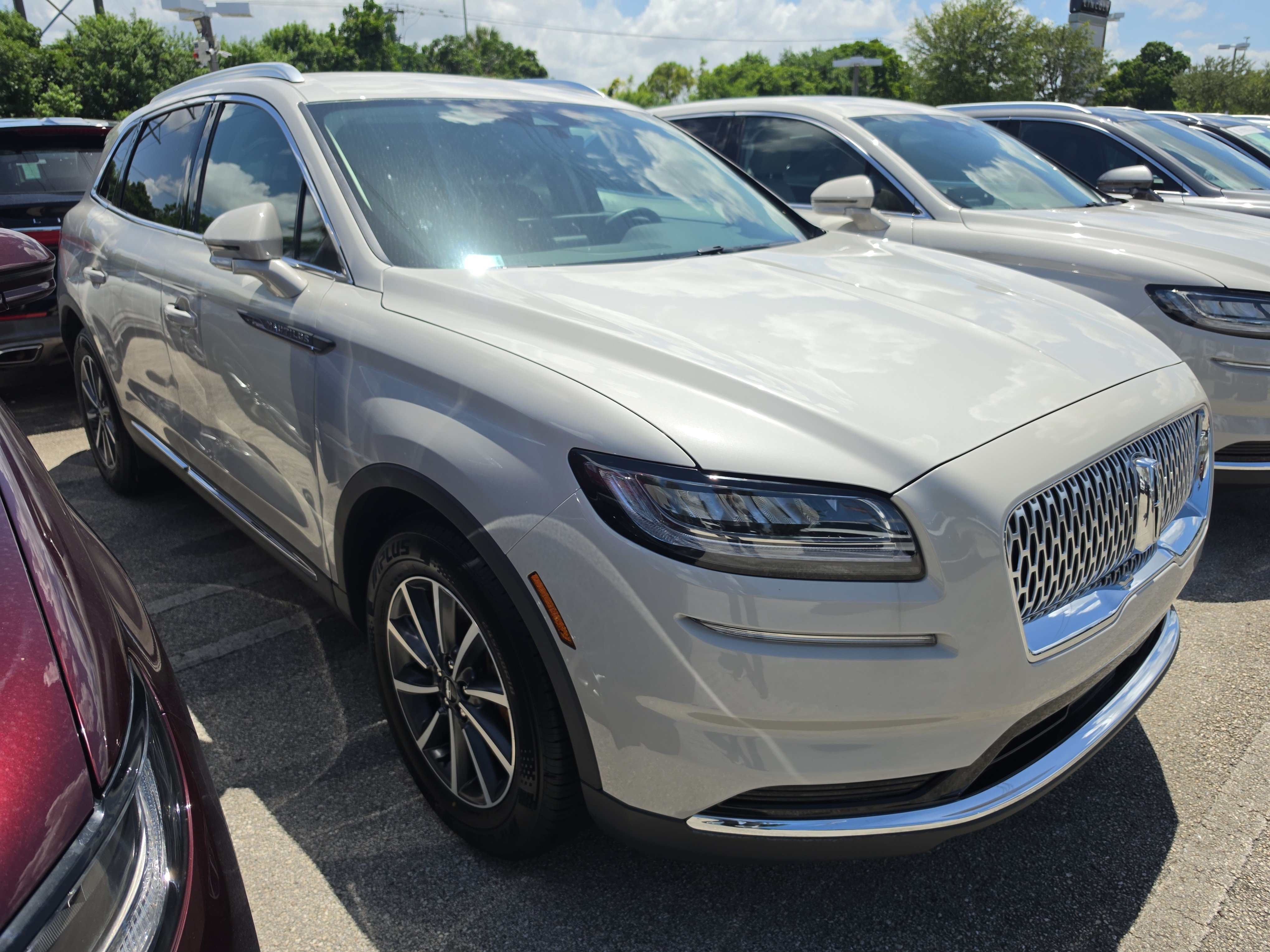 Used 2022 Lincoln Nautilus FWD image 15
