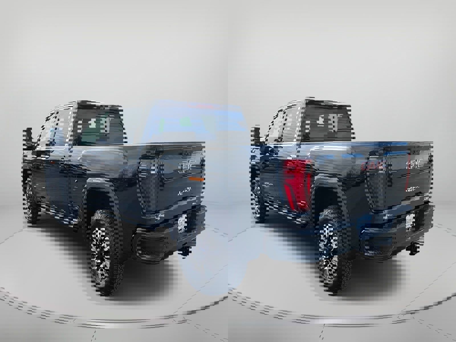 New 2026 GMC Sierra 2500 Denali w/ Denali Reserve Package image 7