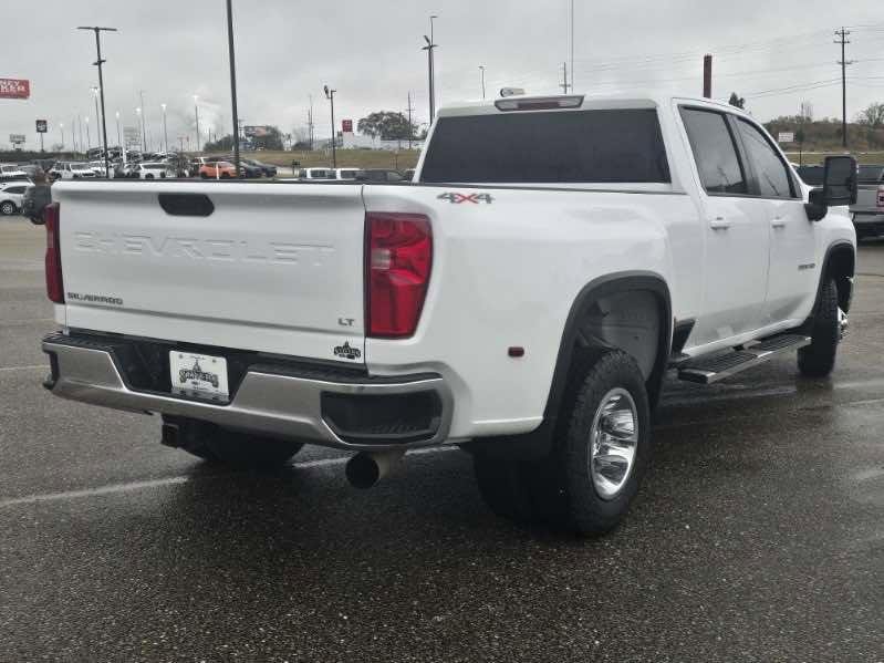 Used 2024 Chevrolet Silverado 3500 LT image 7