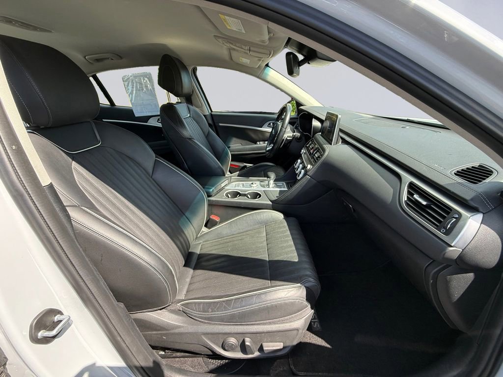 Used 2019 Genesis G70 3.3T Advanced AWD/4WD image 18