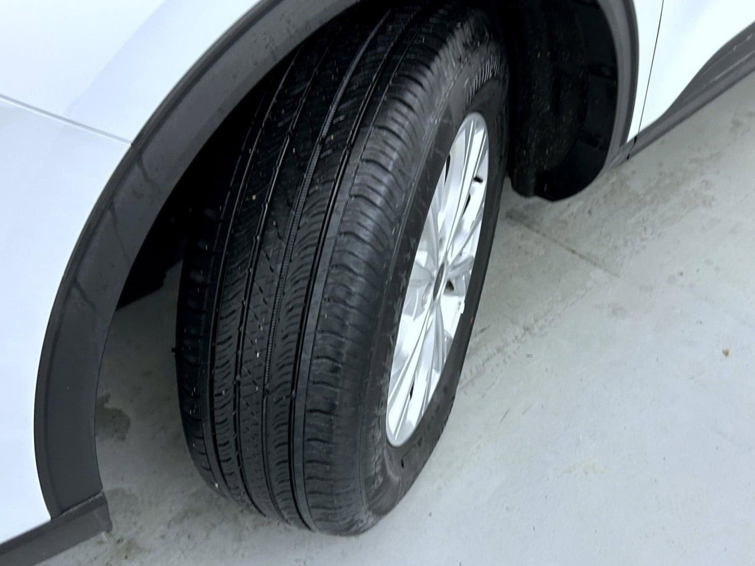 Used 2025 Ford Escape Active AWD/4WD image 23