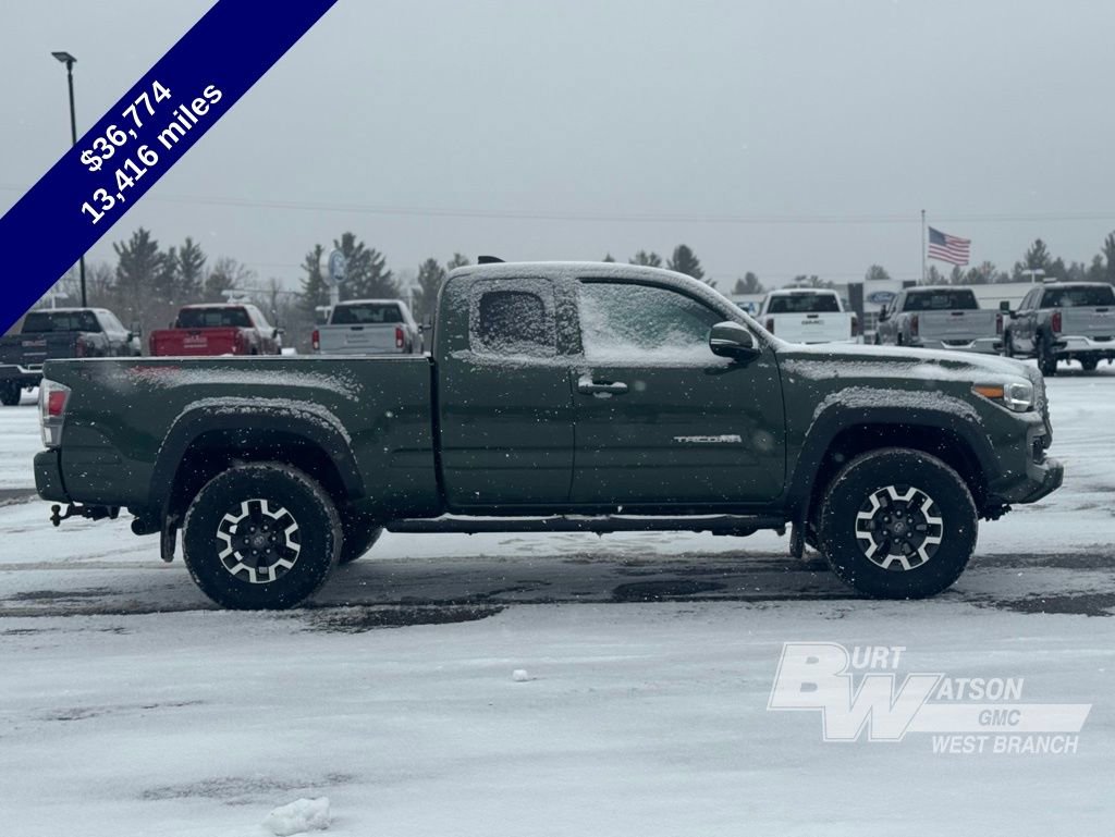 Used 2022 Toyota Tacoma TRD Off-Road w/ Technology Package image 7