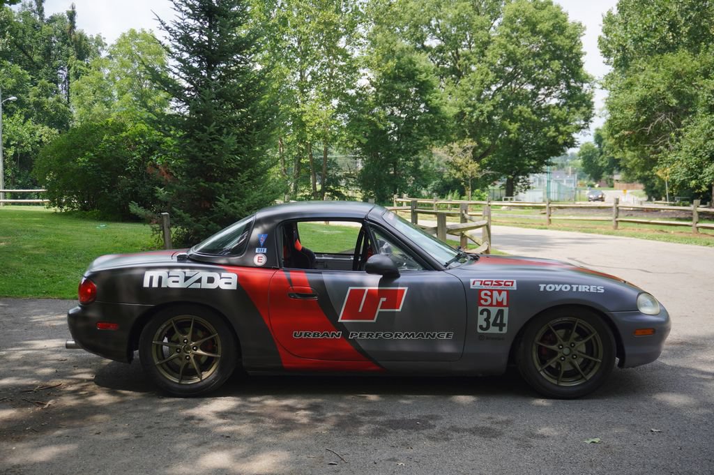 Used 1999 MAZDA MX-5 Miata RWD image 9