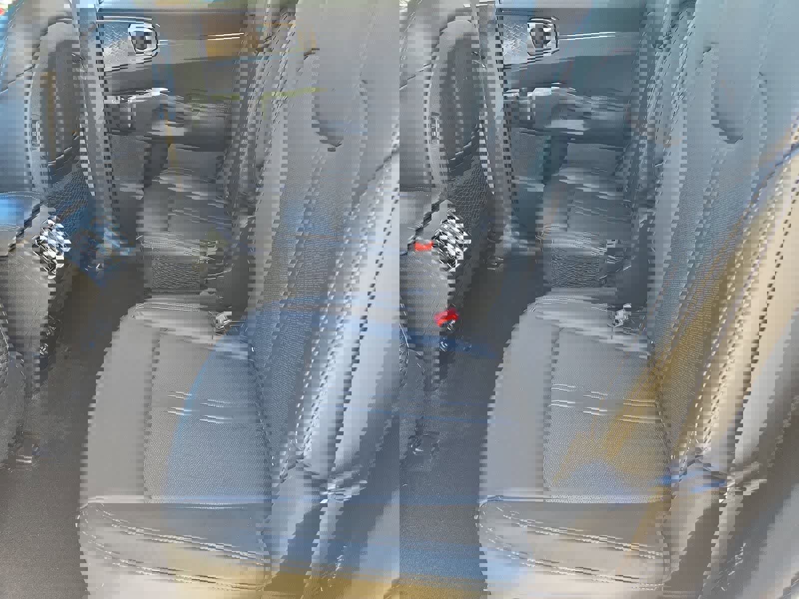 Used 2022 Kia Sorento S image 17