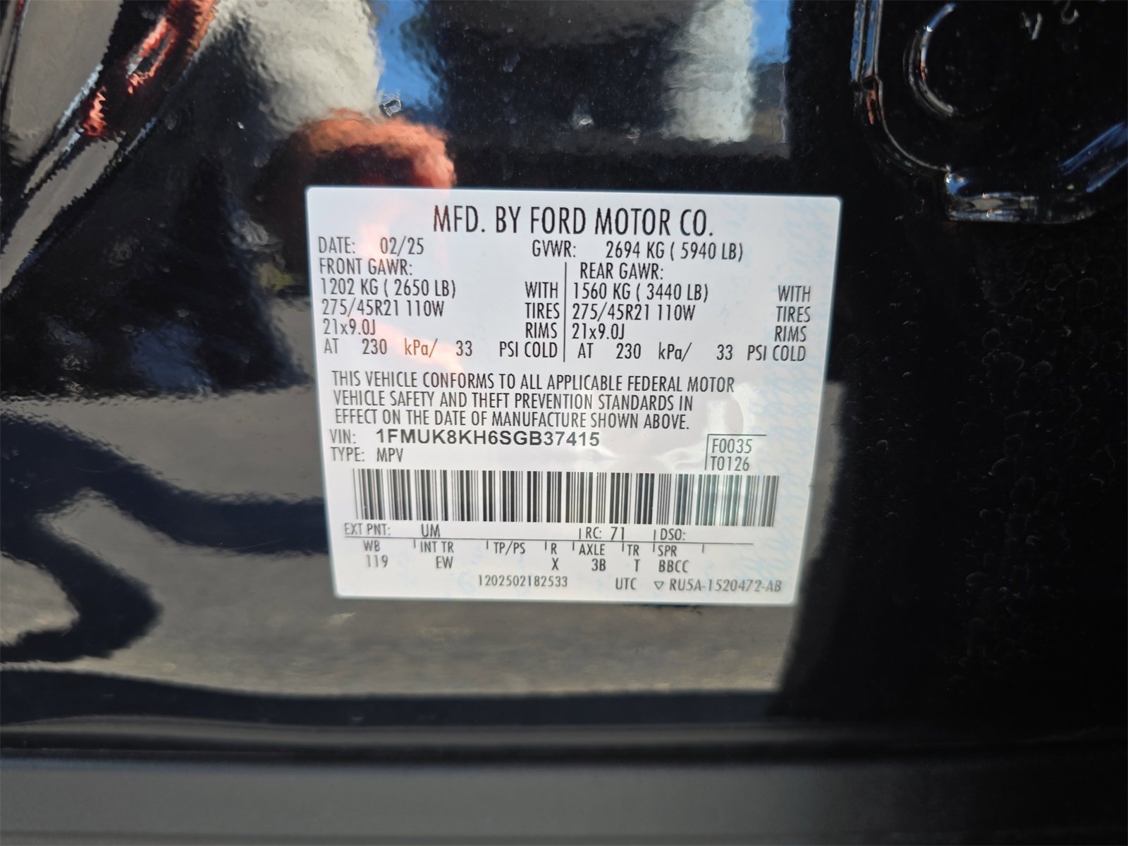 Certified 2025 Ford Explorer ST-Line w/ ST-Line Street Pack image 30