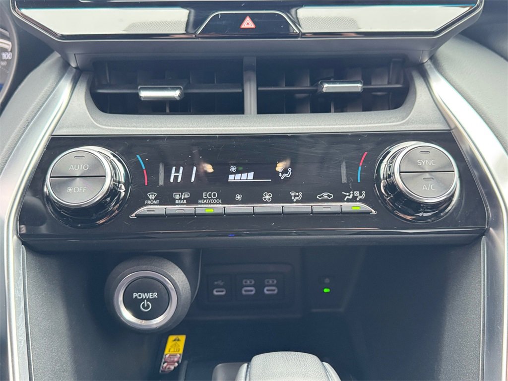 Used 2023 Toyota Venza LE image 20