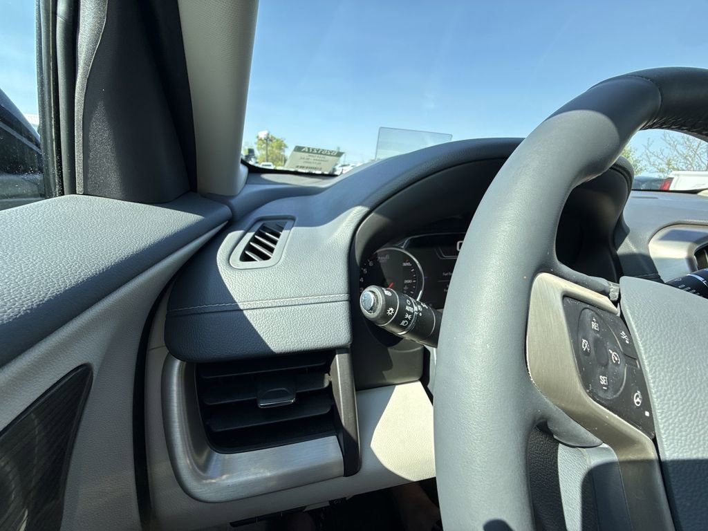 Certified 2024 GMC Terrain Denali w/ Black Diamond Edition image 24