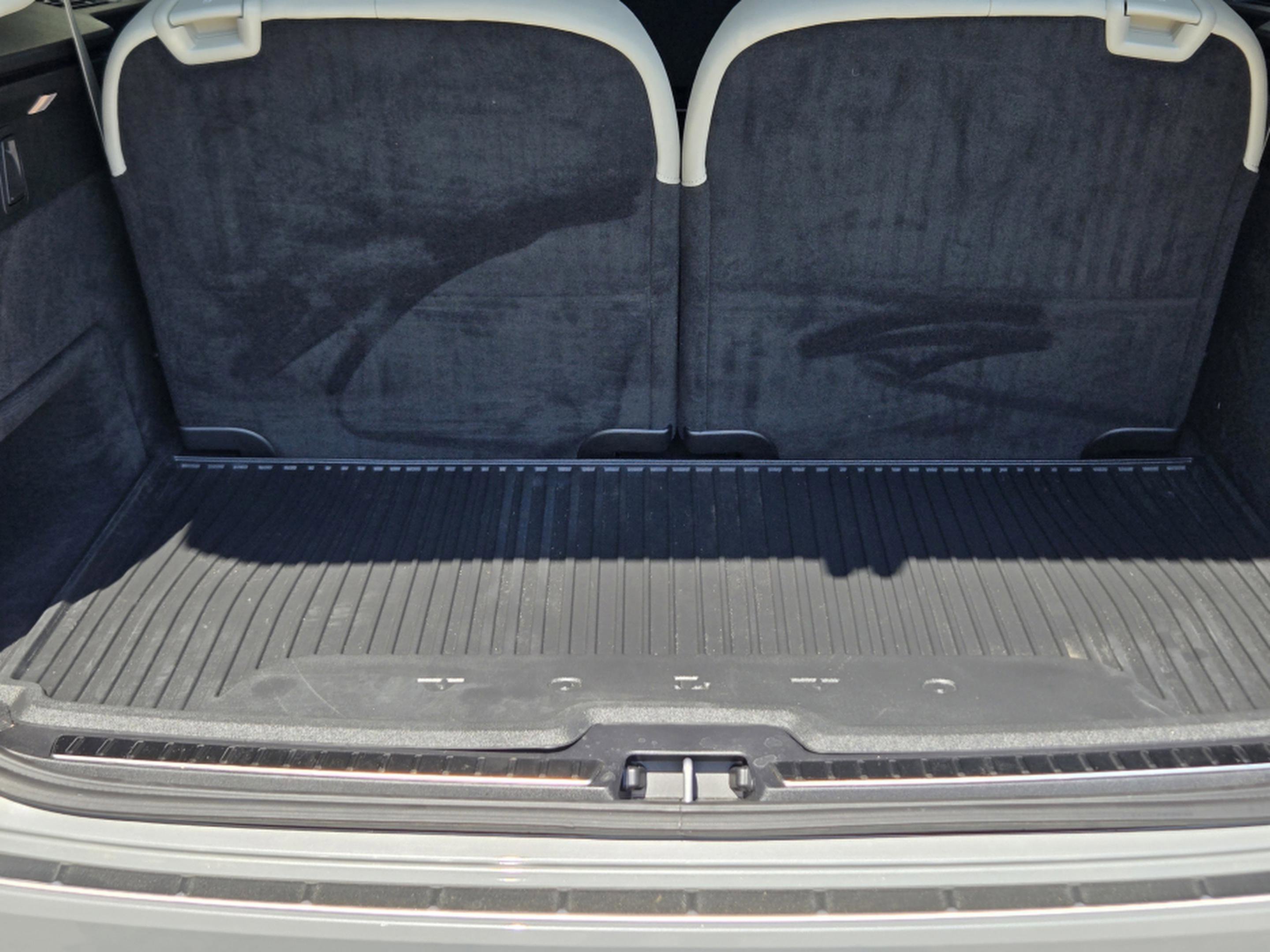 Used 2025 Volvo XC90 B5 Ultra w/ Protection Package Premier image 38