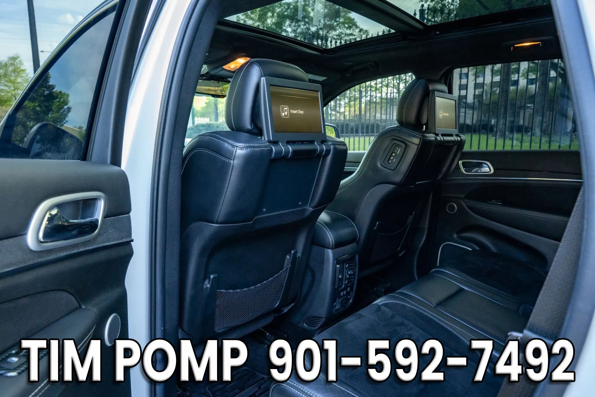 Used 2015 Jeep Grand Cherokee SRT w/ Trailer Tow Group IV image 14