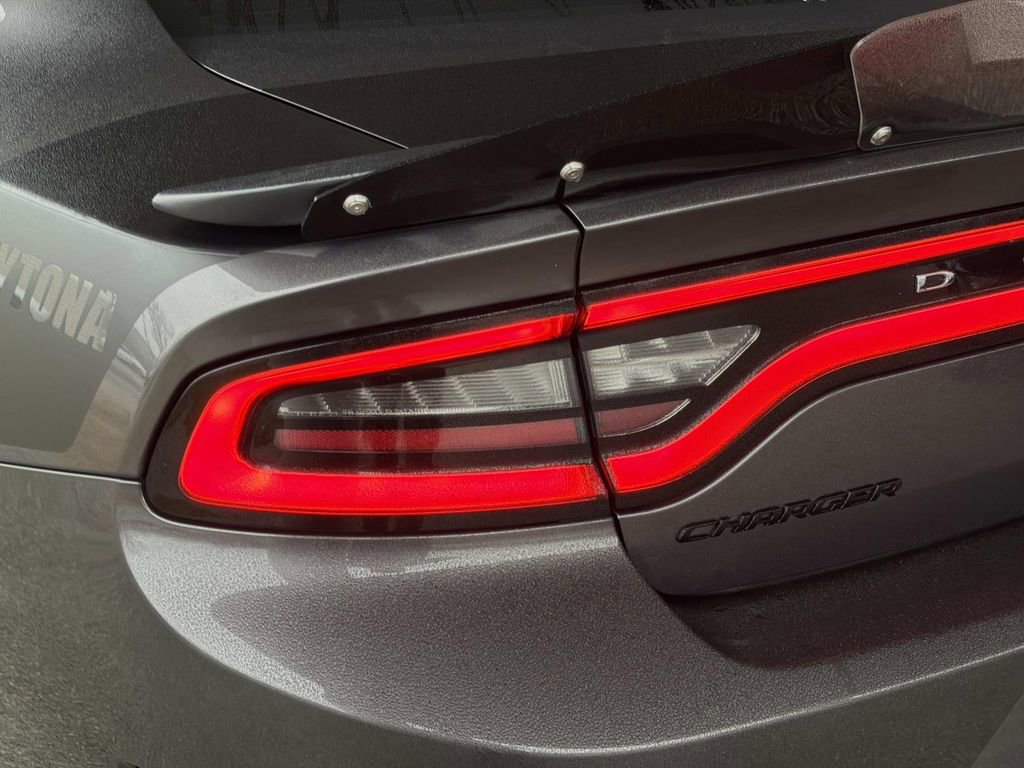 Used 2022 Dodge Charger Scat Pack w/ Daytona Edition Group image 8