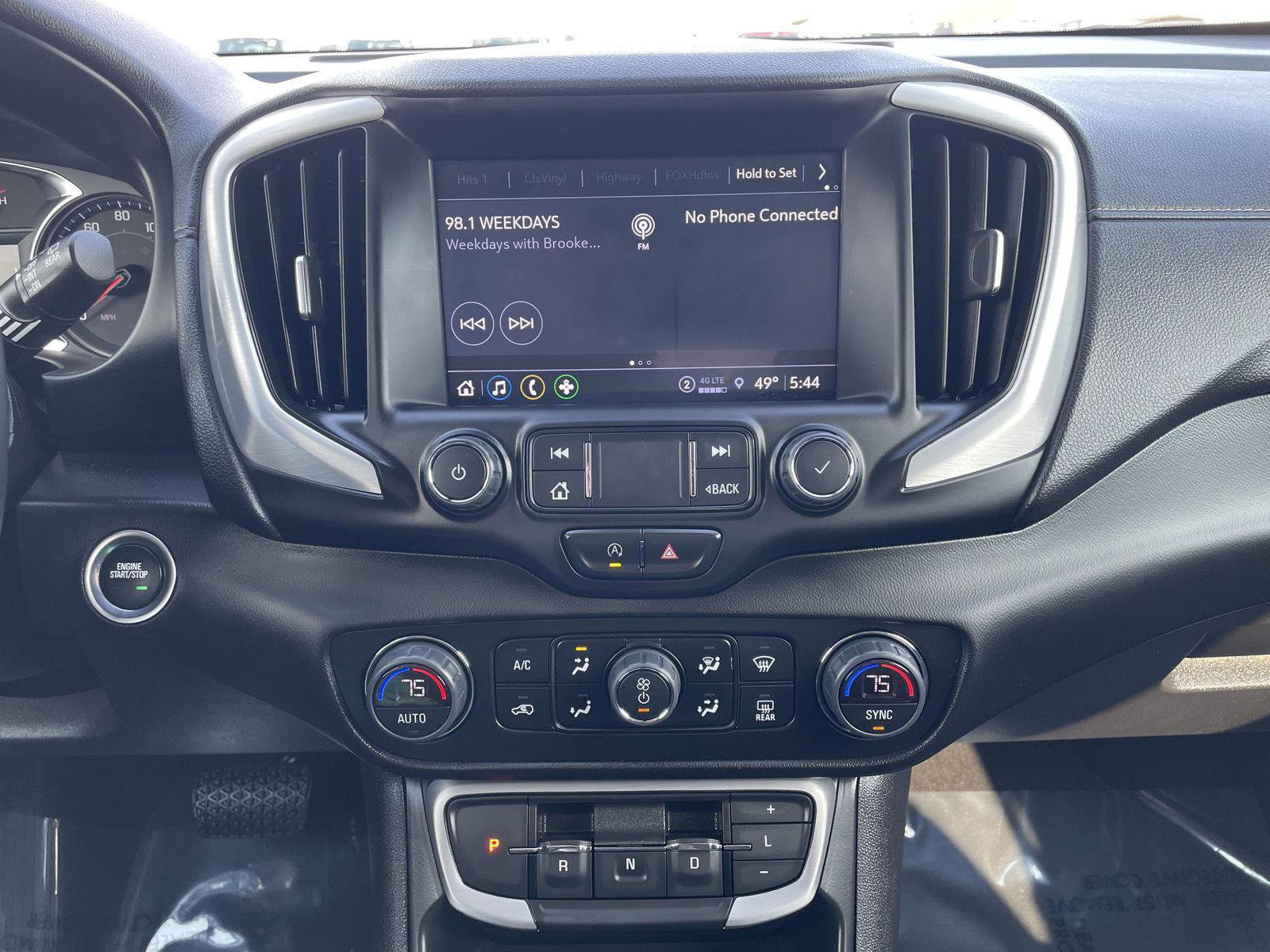 Used 2023 GMC Terrain SLT image 23