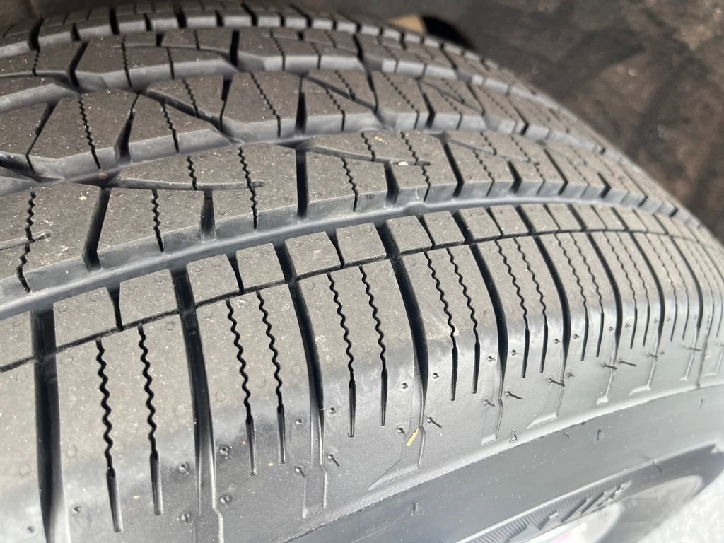 Used 2023 GMC Yukon Denali image 32