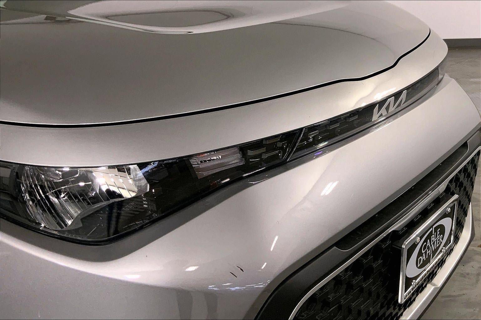 Used 2025 Kia Soul LX FWD image 28