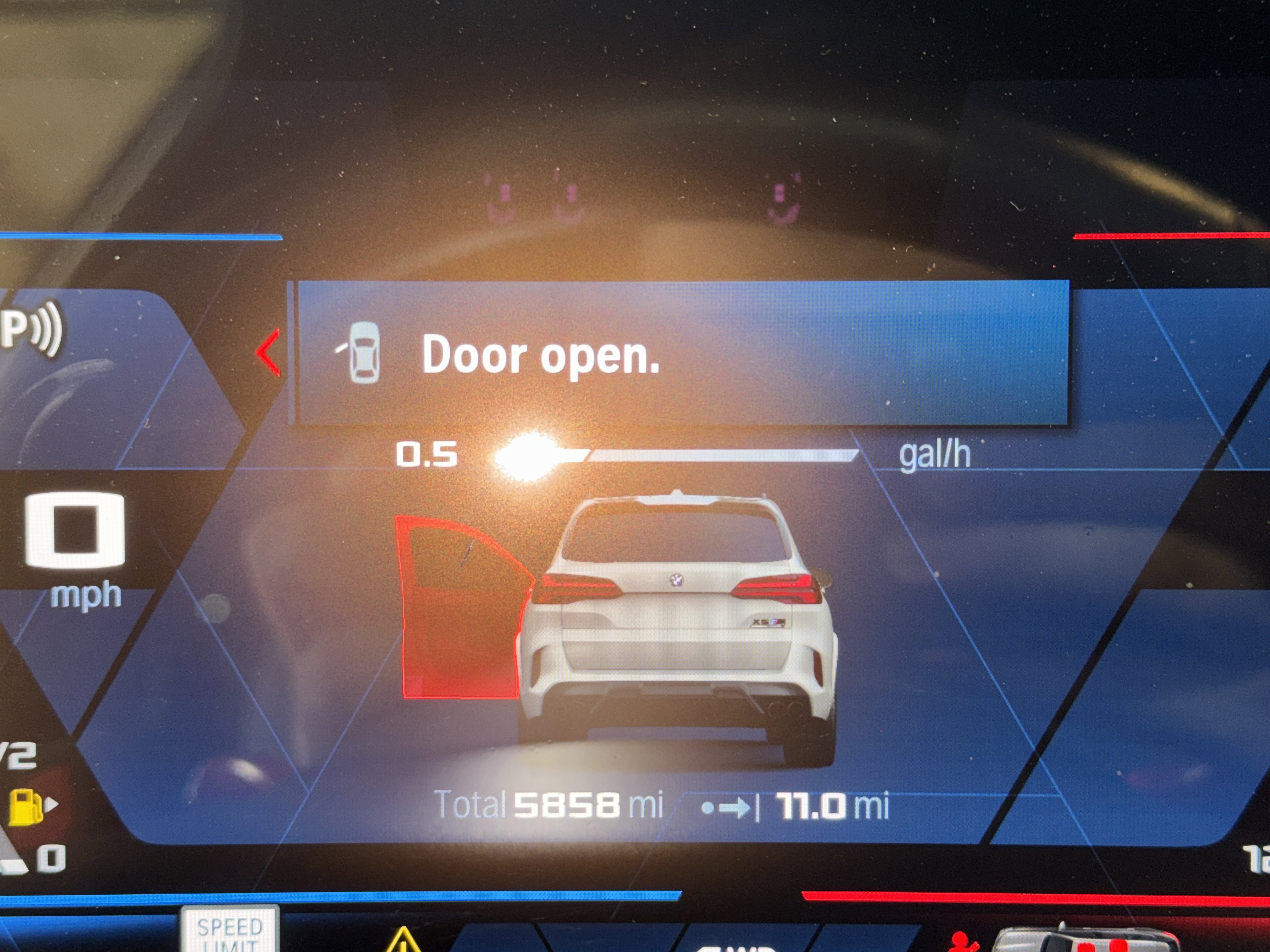 Used 2026 BMW X5 M Competition w/ Executive Package image 25