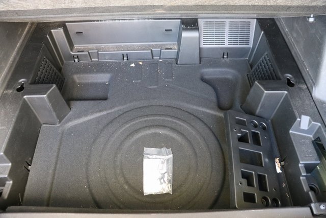 Used 2022 GMC Terrain SLE w/ Driver Convenience Package image 11